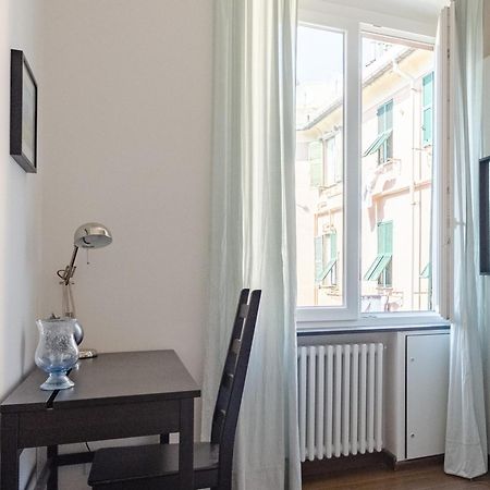 Joivy Spacious Family Apt For 4, In Carignano, Genua Exteriör bild