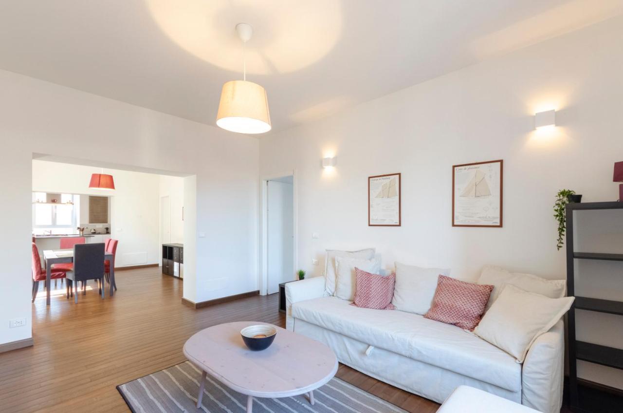 Joivy Spacious Family Apt For 4, In Carignano, Genua Exteriör bild