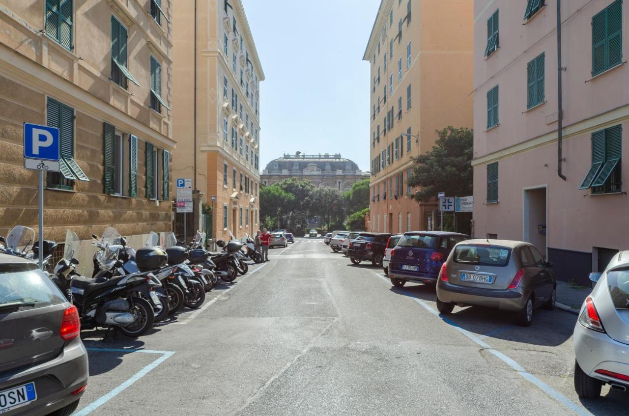 Joivy Spacious Family Apt For 4, In Carignano, Genua Exteriör bild