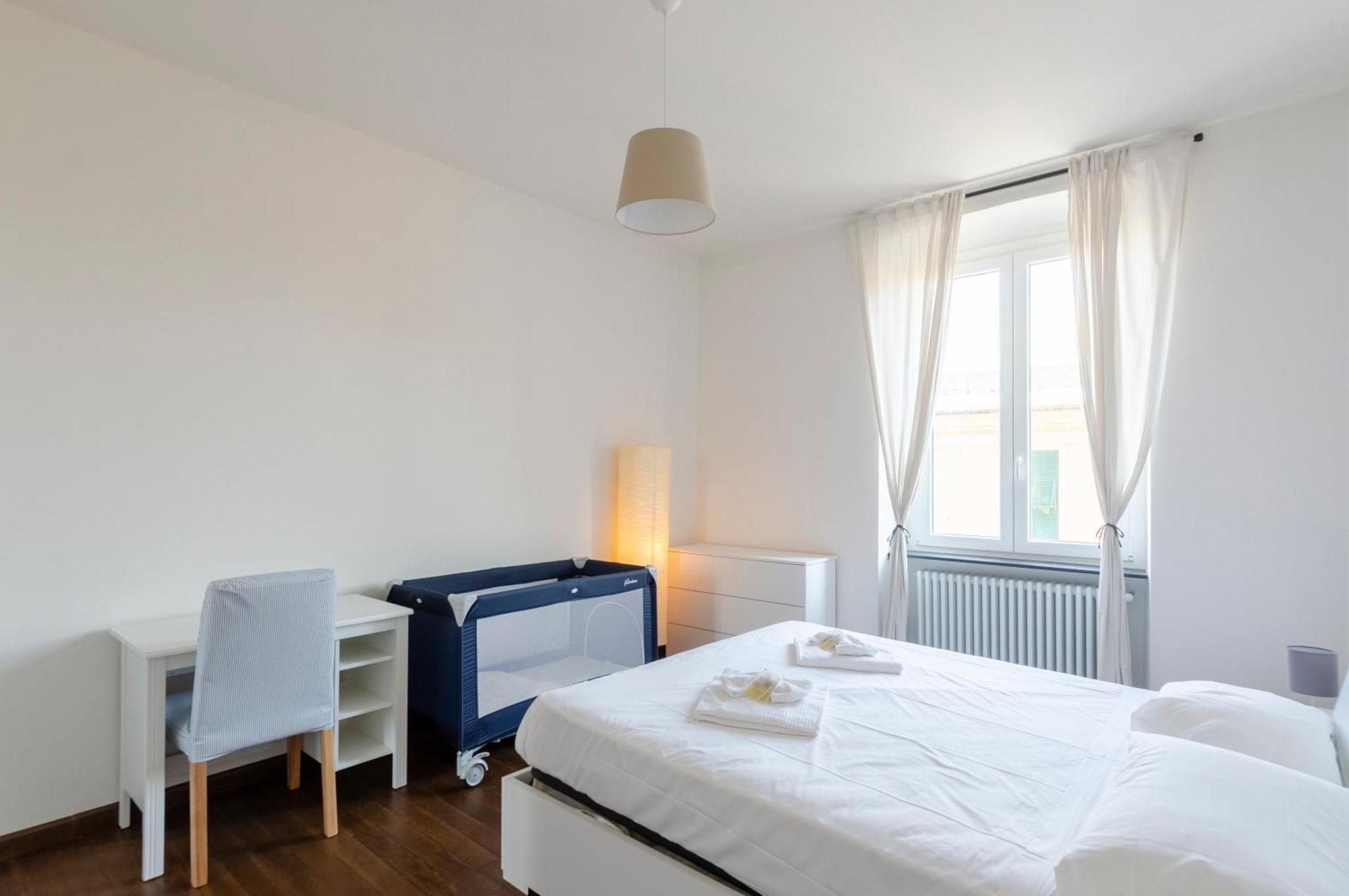 Joivy Spacious Family Apt For 4, In Carignano, Genua Exteriör bild